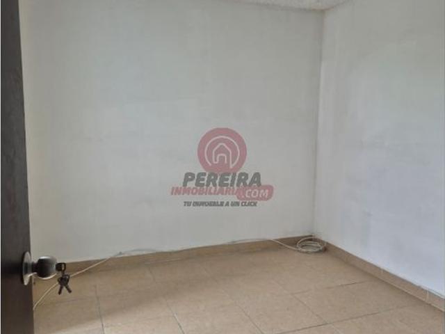 SE RENTA APARTAMENTO EN TERRA GRATA