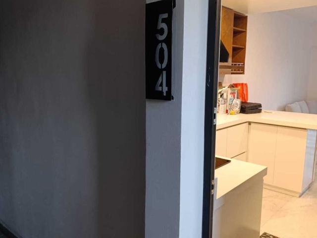 SE RENTA BONITO DEPARTAMENTO EN CCTOWERS PLANTA BAJA