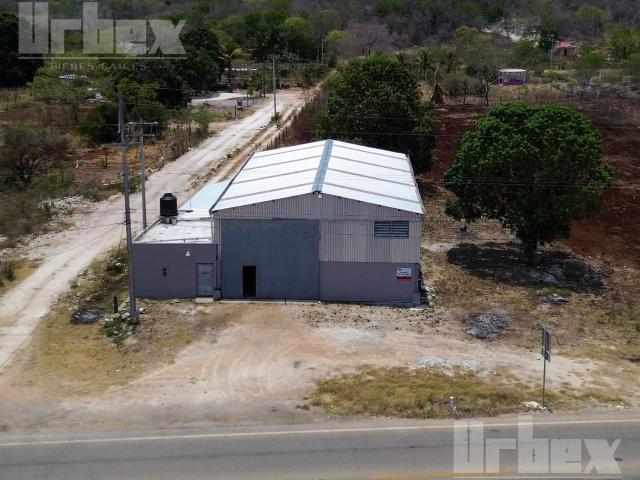 SE RENTA BODEGA EN CASTAMAY, CAMPECHE