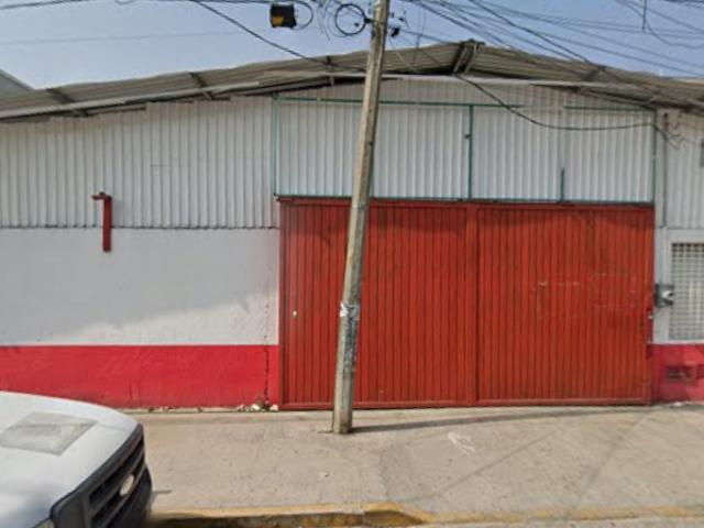 Se Renta Bodega en Terán