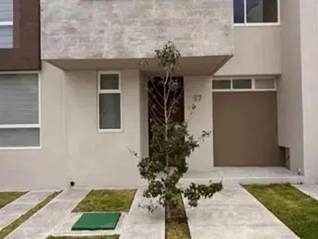 SE RENTA CASA NUEVA EN LA ENTRADA DE ZAKIA