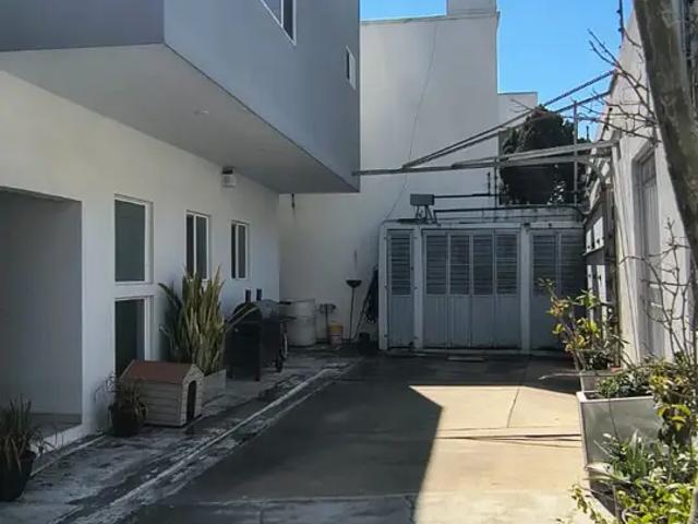 SE RENTA CASA A 10 MINUTOS DE LA GARITA DE SAN ISIDRO