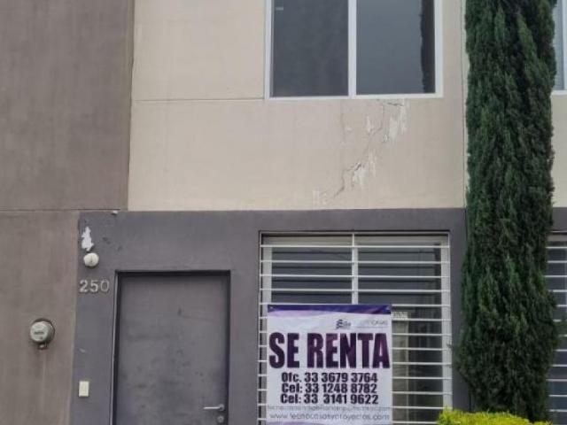 SE RENTA CASA AMARANTO CARRETERA COLOTLAN ZAPOPAN