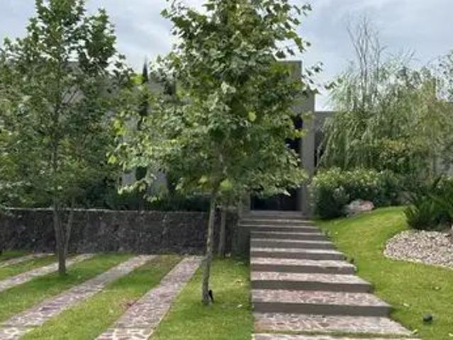 SE RENTA CASA AMUEBLADA EN EL BOSQUE COUNTRY CLUB