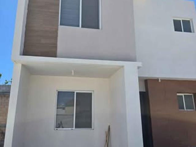 SE RENTA CASA AMUEBLADA EN LOMAS DEL VALLE