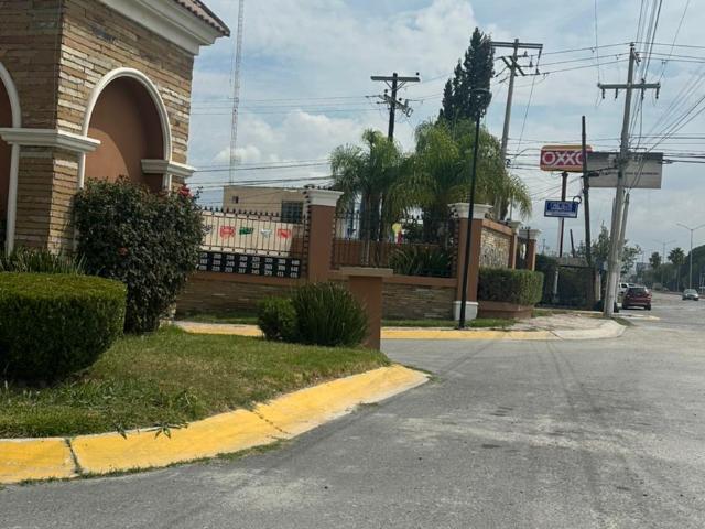 Se renta casa amueblada en Porta Real Fracc privado ubicado en Colosio con Valdés Sánchez $23 mil