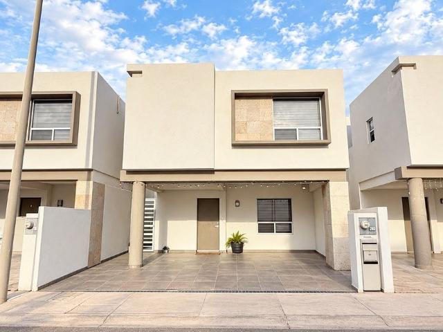 ¡Se renta casa amueblada en Residencial Península Mexicali, B.C. !