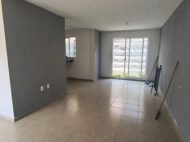 SE RENTA CASA CERCA DEL AIFA