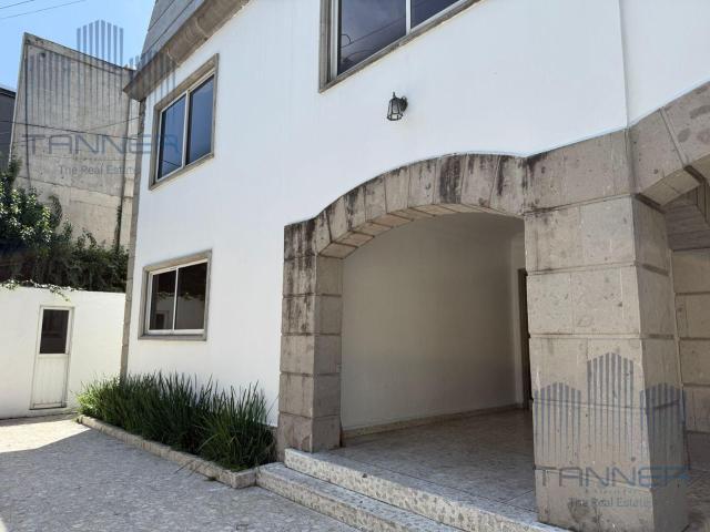 SE RENTA CASA COMERCIAL EN LOMAS DE CHAPULTEPEC L