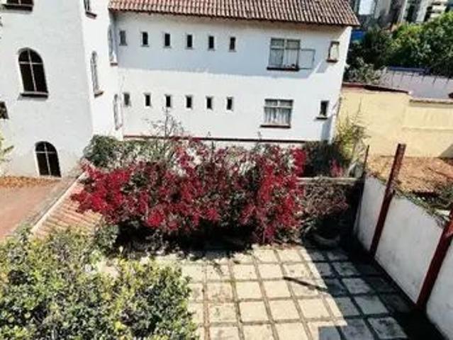 Se renta Casa con uso de suelo en Guadalupe Inn