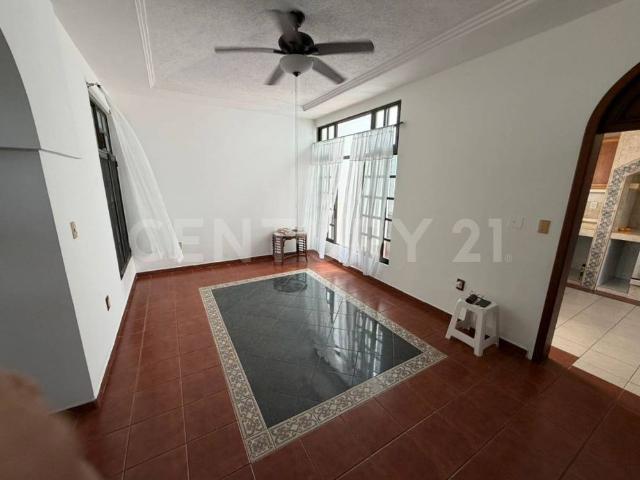 SE RENTA CASA EJECUTIVA COL. SANTA ISABEL