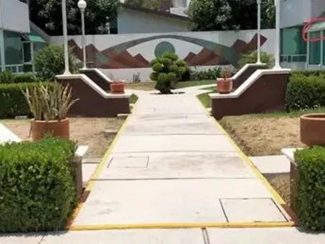 Se Renta Casa En Ocotlán Tlaxcala Frente A Elektra, Consta De Recibidor, Sala Comedor, Cocina, Tres Recámaras 2 Y 1/2 Baños, Cochera Para 2 Autos. $8,500 Pesos