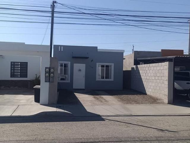 ¡Se renta casa en Barcelona Sección Miro Mexicali, B.C. !