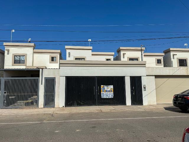 ¡Se renta casa en Fracc. Alameda Mexicali, B.C. !