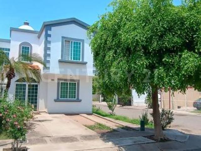 SE RENTA CASA EN FRACC. COUNTRY DEL RIO III