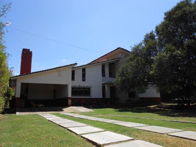 Se RENTA Casa en Fraccionamiento Residencial con Excelente Ubicaci?n