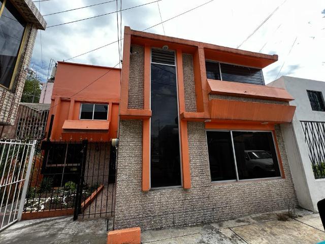 SE RENTA CASA EN IZCALI TOLUCA