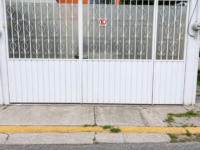 CASA AMUEBLADA EN RENTA EN IZCALLI CUAUHTEMOC IV