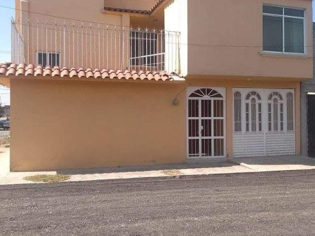 Se renta casa en la Nueva San Antonio