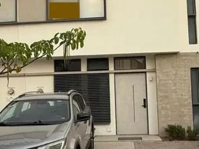 Se Renta Casa en la Bella