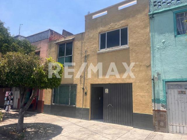 Se renta casa en la Col. Moctezuma 2a. Sección