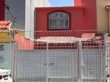 Avenida José De San Martín, Ecatepec de Morelos, Mexico