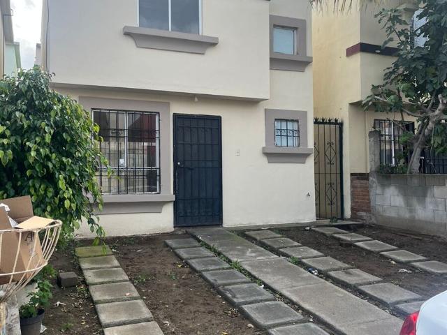 Se Renta Casa en Privada de 2 Rec en Cedros Residencial 1ra Sección