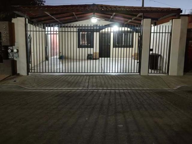 SE RENTA CASA EN PRIVADA TERRAZAS DEL SOL MEXICALI, B.C