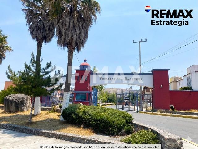 SE RENTA CASA EN PRIVADAS DE LA HACIENDA, ZINACANTEPEC