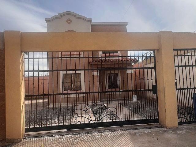 ¡Se renta casa en Residencial Venecia Mexicali, B.C. !