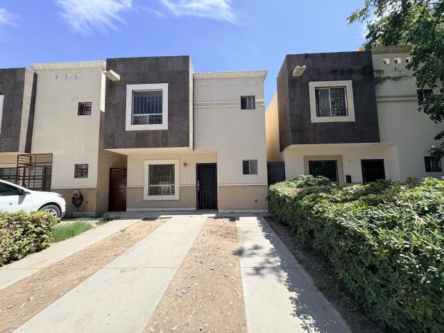 SE RENTA CASA EN SAN PATRICIO 2