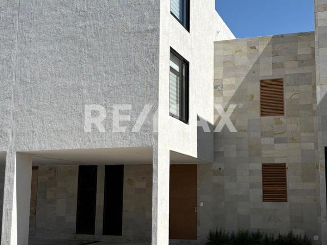 ️SE RENTA CASA EN SOPHIA DISTRITO, JURICA JURIQUILLA, QUERETARO