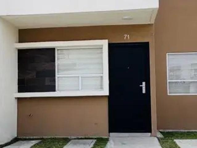 Se Renta Casa En Villas San Fernando, Calimaya