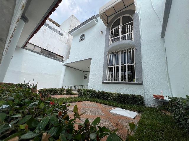 Se renta casa en Zona sur poniente de Tuxtla Gutiérrez, Chis