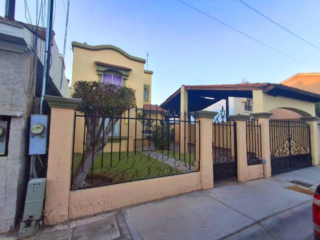 ¡Se renta casa semiamueblada en Montecarlo 1 Mexicali, B.C. !