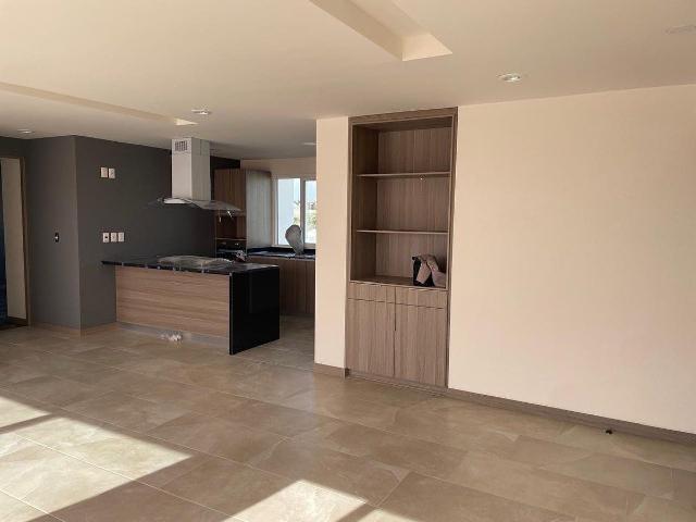 SE RENTA DEPARTAMENTO EN LOMA DORADA