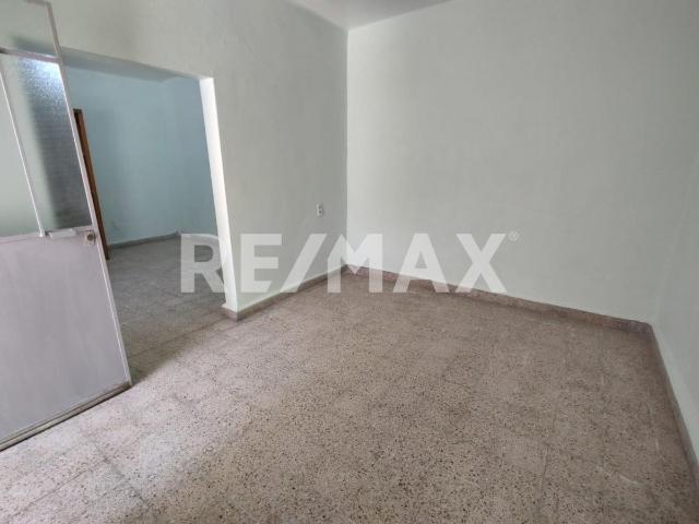 Se renta departamento sin muebles de 65 mts2 en Colonia Escuadrón 201 Iztapalapa