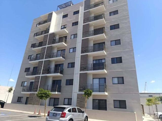 SE RENTA DEPARTAMENTO PENTHOUSE DE TRES RECAMARAS Y TERRAZA PRIVADA, EN CENTRO