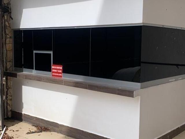 SE RENTA EDIFICIO EN TER?N