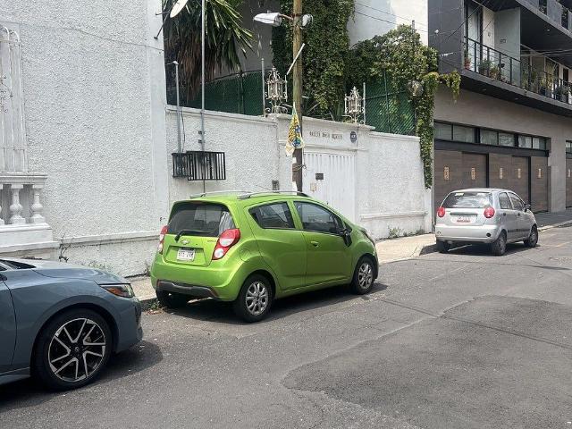 SE RENTA EXCELENTE CASA PARA USO COMERCIAL, IDEAL PARA OFICINAS