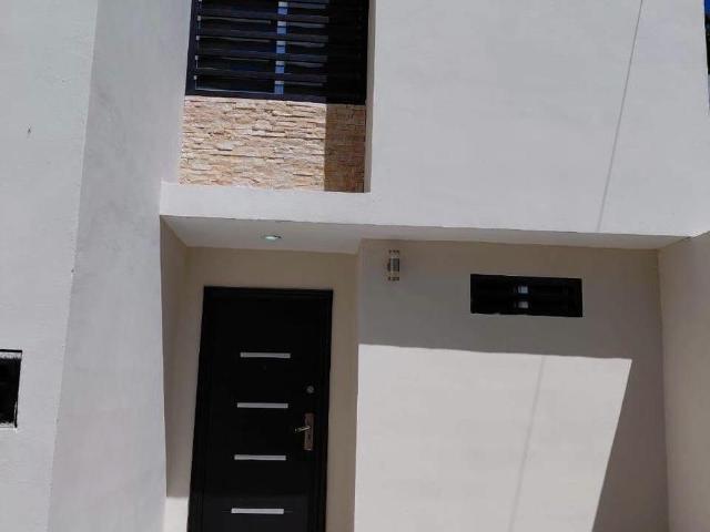 SE RENTA HERMOSA CASA AMUEBLADA POR COLEGIO XAIL EN CAMPECHE