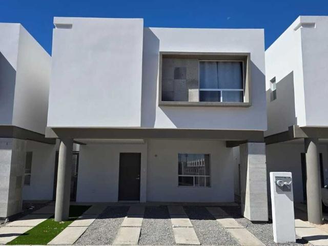 ¡Se renta hermosa casa en Privada Quebec Mexicali, B.C. !
