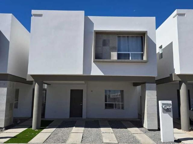 ¡Se renta hermosa casa en Privada Quebec Mexicali, B.C. !