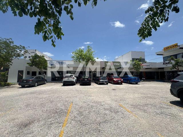 SE RENTA LOCAL COMERCIAL FRENTE A HARBOR