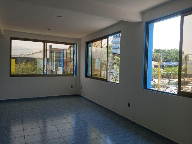 Se Renta Local Comercial Nuevo en ?ngel Albino Corzo, 29077, Sta. Mar?a 2A, Bien