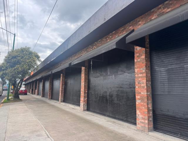 SE RENTA LOCAL EN AV LAS TORRES