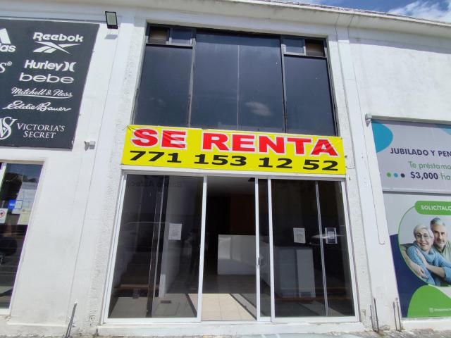 Se renta local en Construplaza en Pachuca