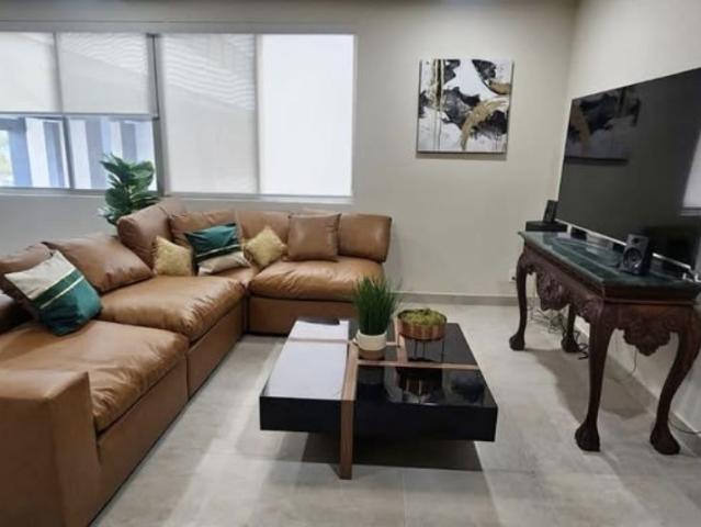 SE RENTA LUJOSO PENTHOUSE EN CALZADA RESIDENCIAL