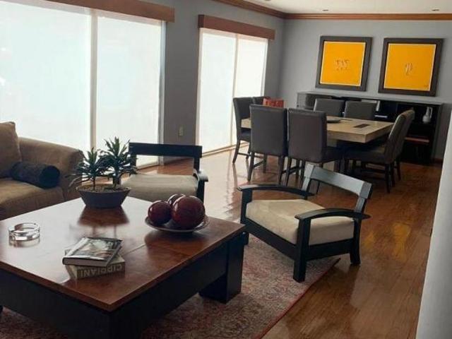 Se renta o se vende Town House en Santa Fe