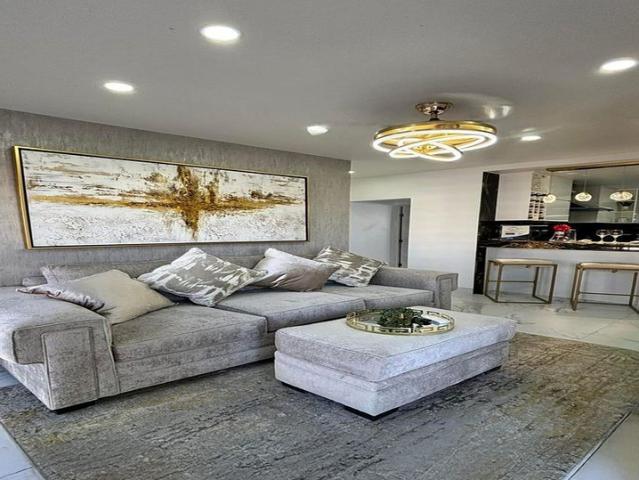 ¡Se renta o vende departamento amueblado en Central Point Mexicali, B.C. !